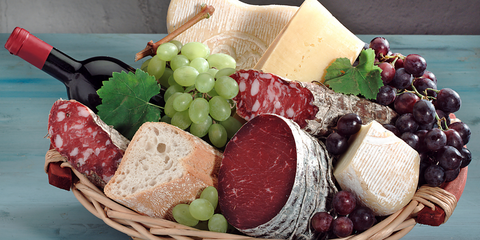 How to Make a Cheese Gift Basket