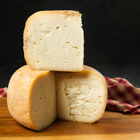 Der Gouda Cheese Wheel